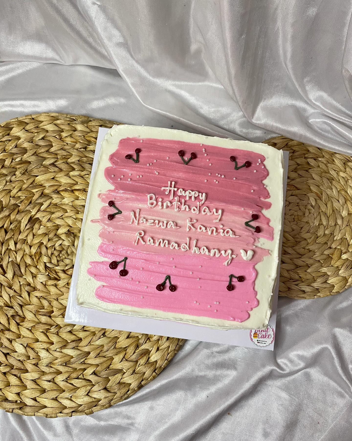 kue ulang tahun kotak
